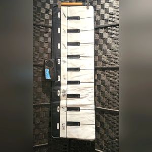 🐞3/33🐞 Foot piano